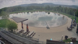 Koupací jezero