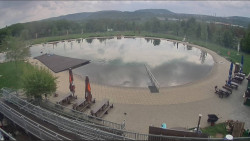 Koupací jezero