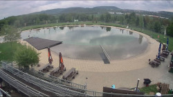 Koupací jezero