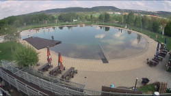 Koupací jezero