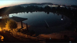 Koupací jezero