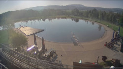 Koupací jezero