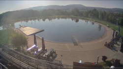 Koupací jezero
