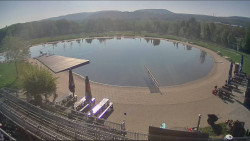 Koupací jezero