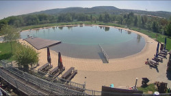 Koupací jezero