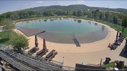 Koupací jezero