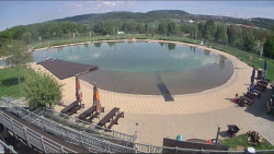 Koupací jezero