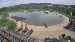 Koupací jezero