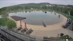Koupací jezero