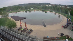 Koupací jezero