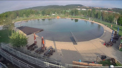 Koupací jezero