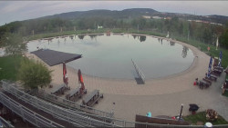 Koupací jezero