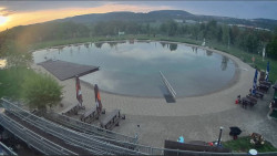 Koupací jezero