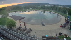 Koupací jezero
