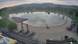 Koupací jezero