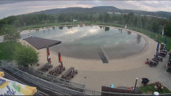Koupací jezero