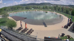 Koupací jezero