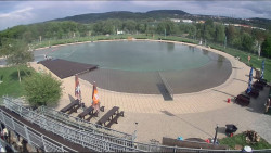 Koupací jezero