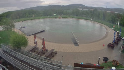 Koupací jezero