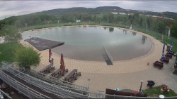 Koupací jezero