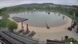Koupací jezero