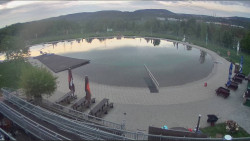 Koupací jezero