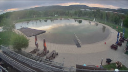 Koupací jezero