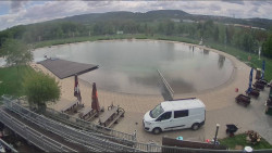 Koupací jezero