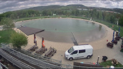 Koupací jezero