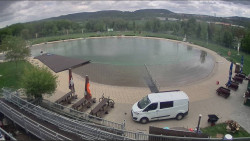 Koupací jezero