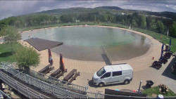 Koupací jezero