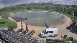 Koupací jezero