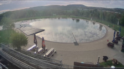 Koupací jezero