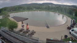 Koupací jezero