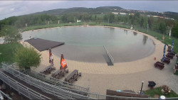 Koupací jezero