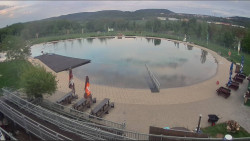 Koupací jezero