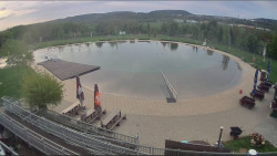 Koupací jezero