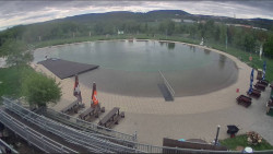 Koupací jezero