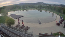 Koupací jezero