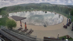 Koupací jezero