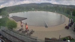 Koupací jezero