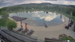 Koupací jezero