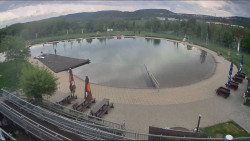 Koupací jezero