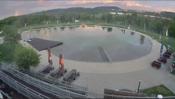 Koupací jezero