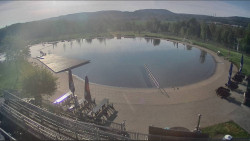 Koupací jezero