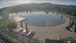 Koupací jezero