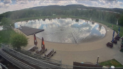 Koupací jezero