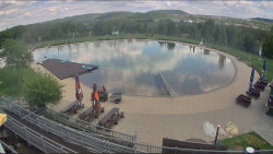 Koupací jezero