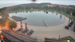 Koupací jezero