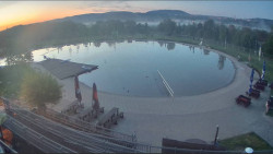 Koupací jezero